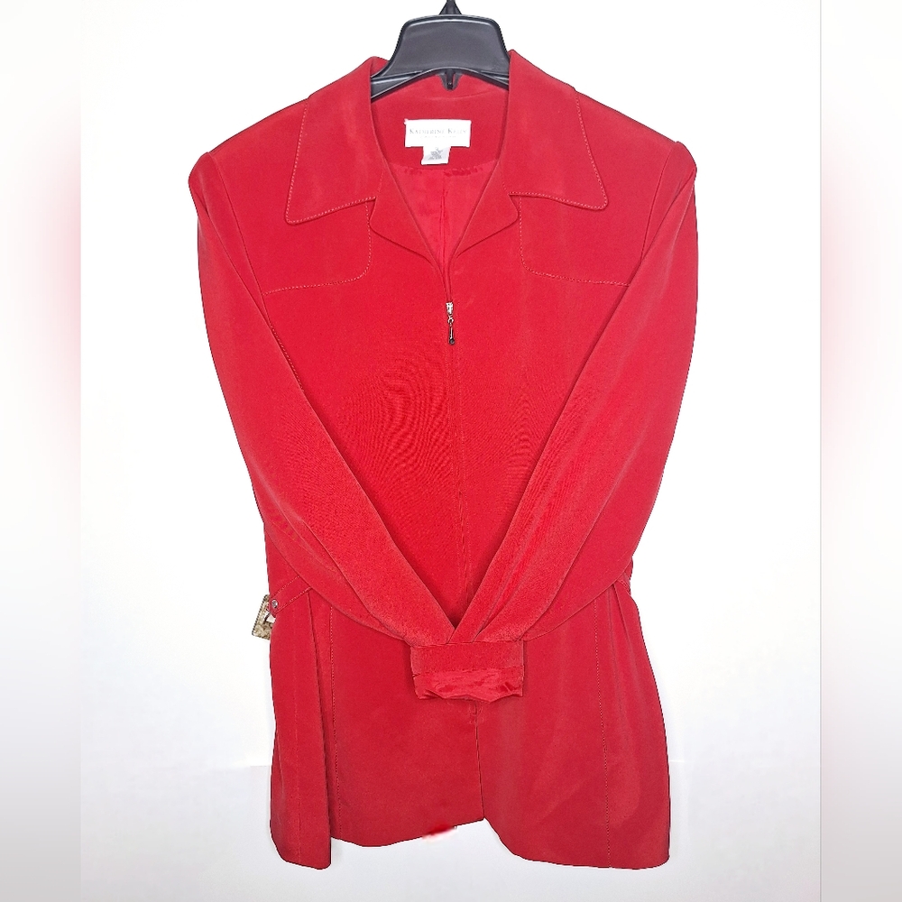 Katherine Kelly Collection"My Valentine in Silk"Quite luxury 100% silk jacket.